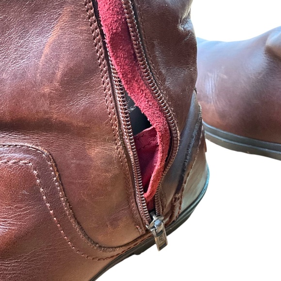 UGG Australia Genuine Leather Waterproof Boots with Shearling & Rubber Soles 8.5 - Picture 11 of 15